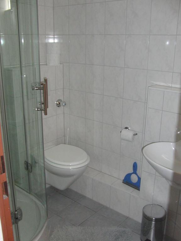 Burgauer Hof Apartamento Quarto foto