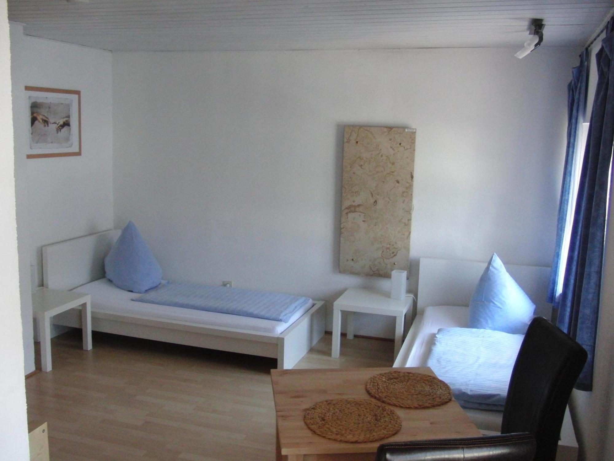 Burgauer Hof Apartamento Quarto foto